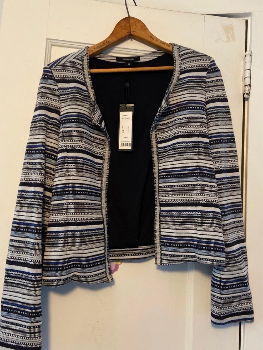 NWT Comma Blazer size 4 Gray Blue Stripe